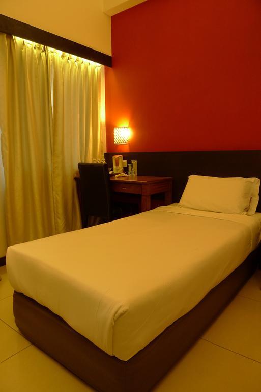 Meldrum Hotel Johor Bahru Eksteriør bilde