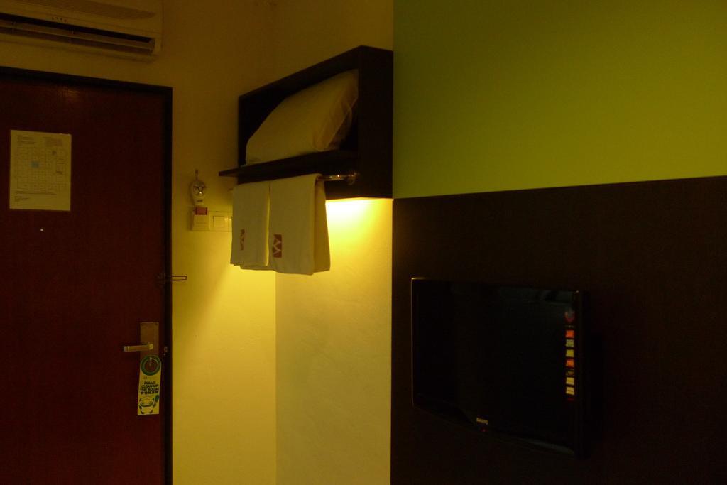 Meldrum Hotel Johor Bahru Eksteriør bilde