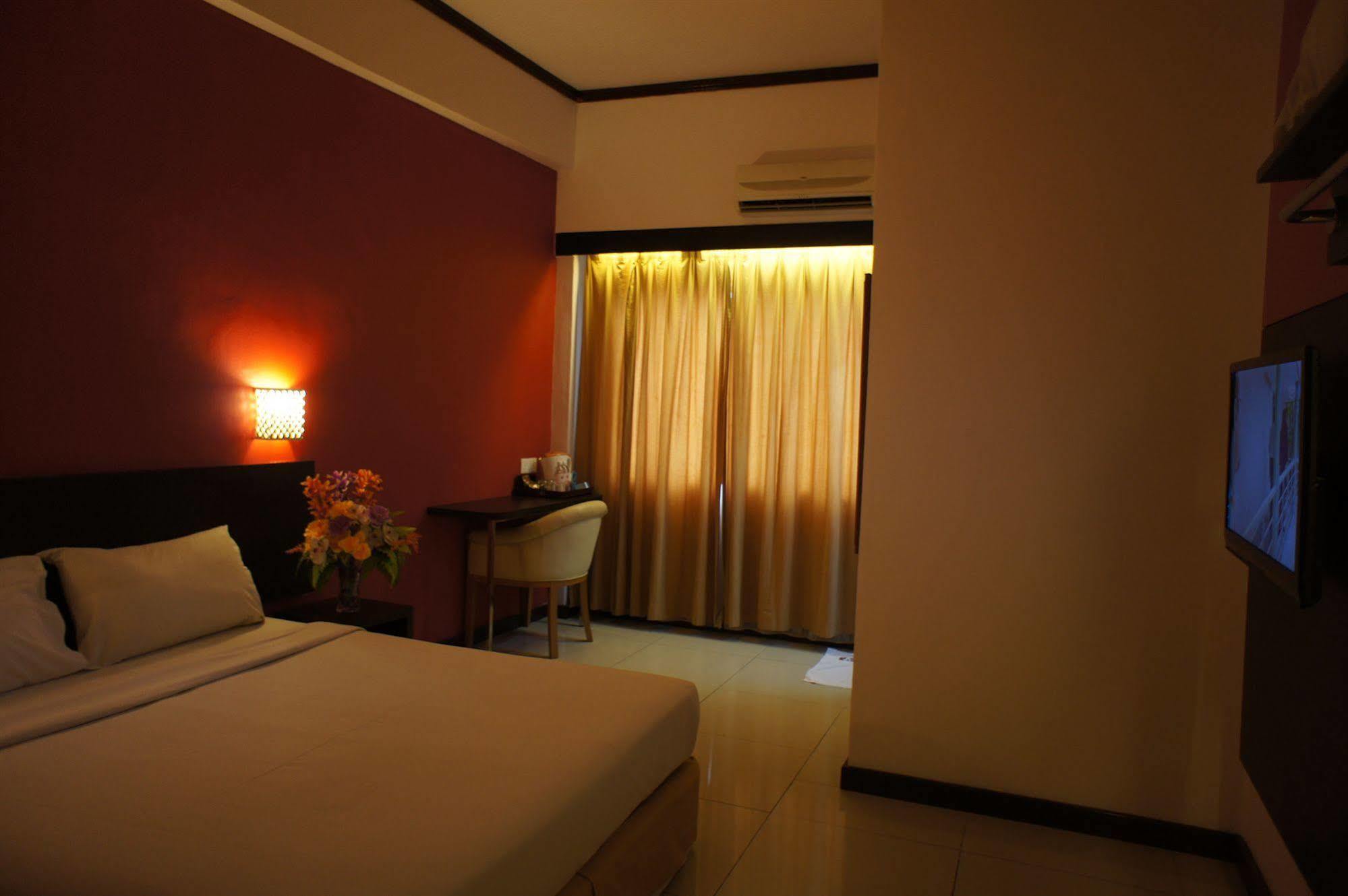 Meldrum Hotel Johor Bahru Eksteriør bilde