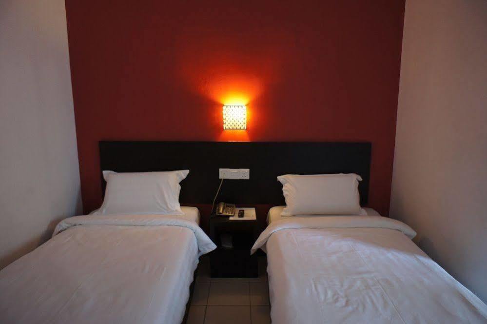 Meldrum Hotel Johor Bahru Eksteriør bilde